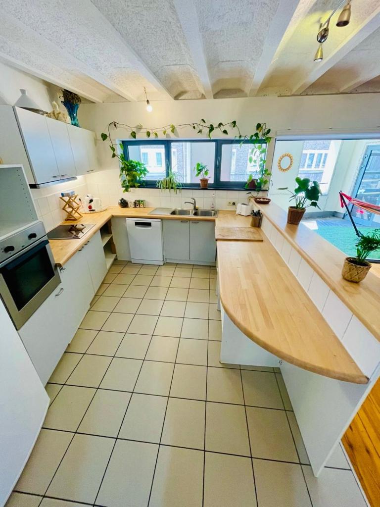 Down Town Oasis-Spacious Loft With Private Parking Brussel Buitenkant foto